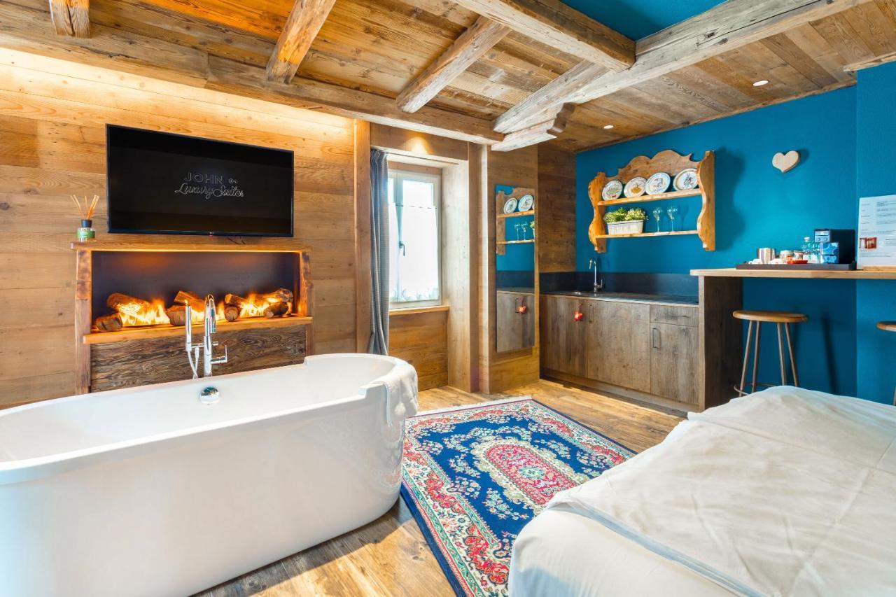 John Luxury Suites Folgaria Luaran gambar